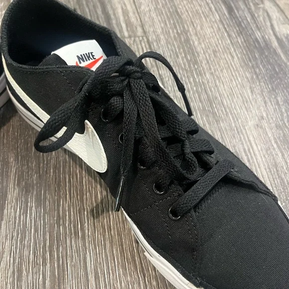 Nike Black and White Classic Sneakers - Picture 4 of 6